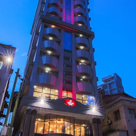 Sleep Inn Hotel - City Centre Дар-эс-Саламе Экстерьер фото