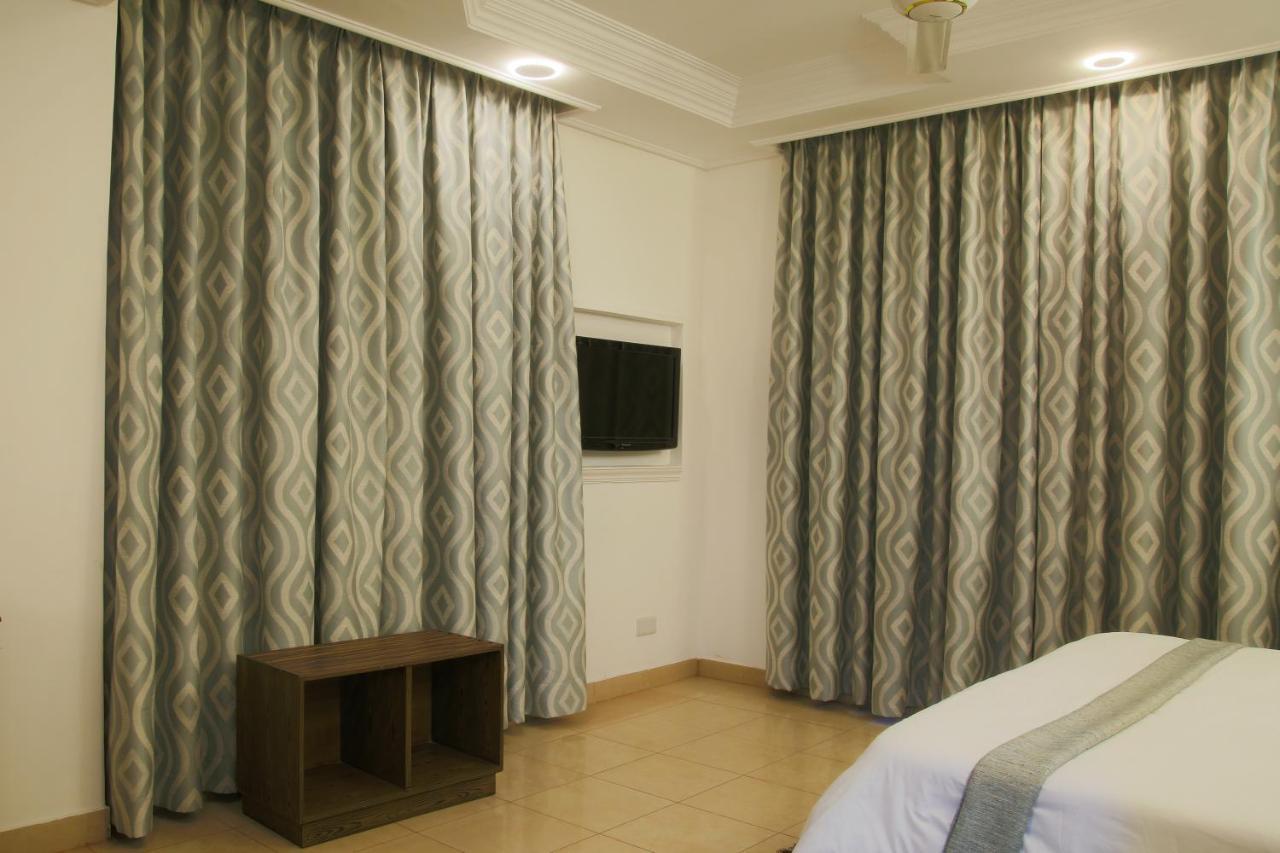 Sleep Inn Hotel - City Centre Дар-эс-Саламе Экстерьер фото