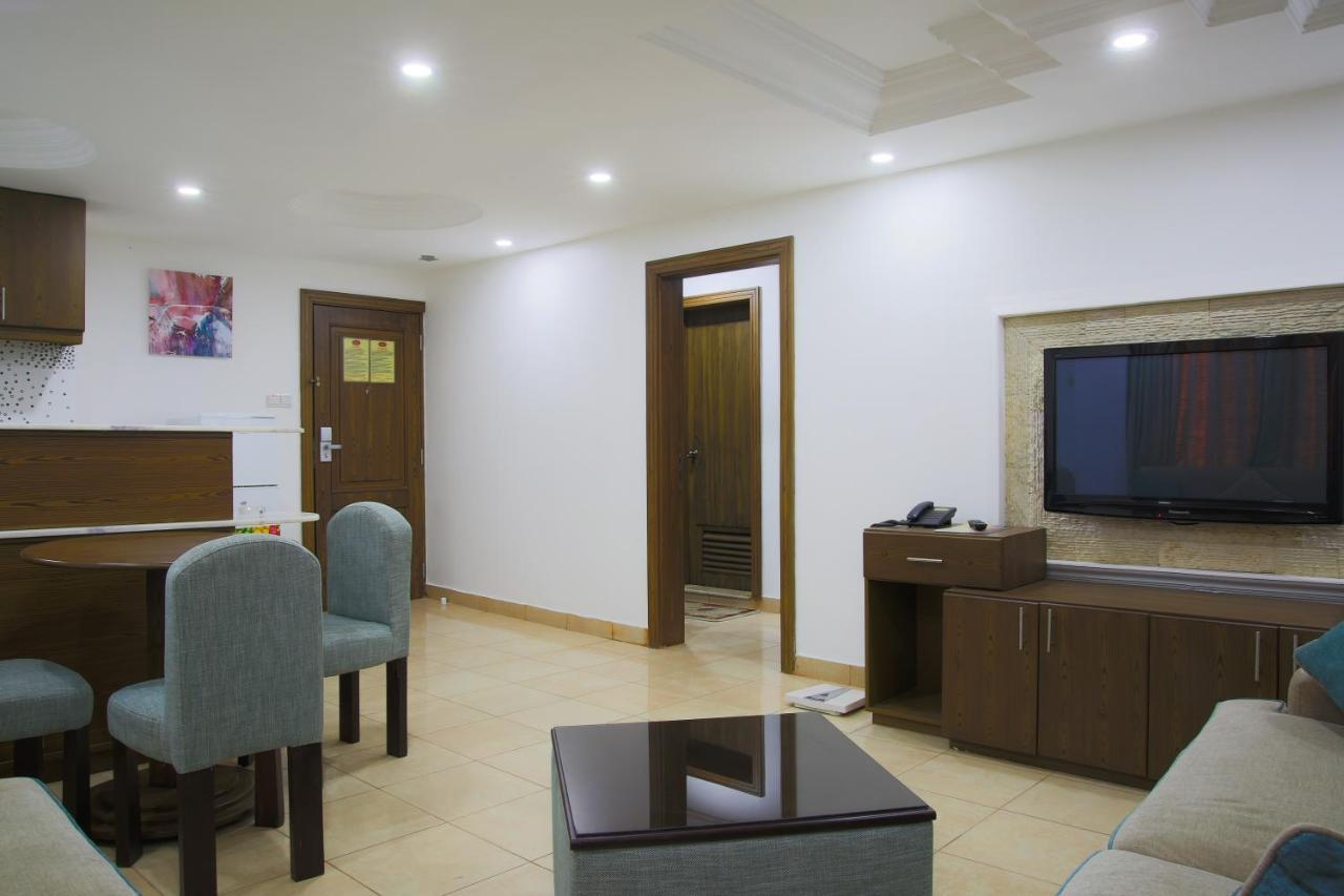 Sleep Inn Hotel - City Centre Дар-эс-Саламе Экстерьер фото
